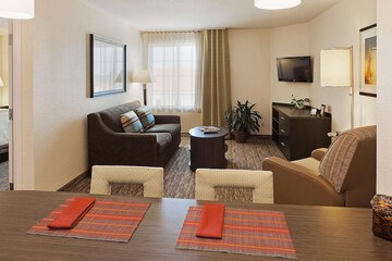 Room 11 of 24