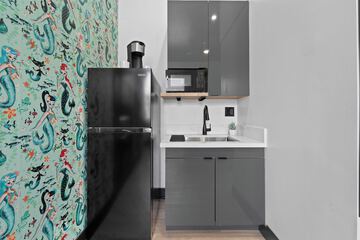 Private kitchenette