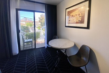 Room 44 of 72