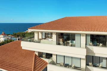 Beach/ocean view