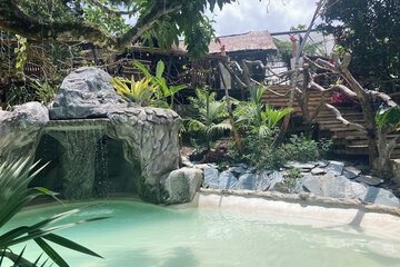 Pool waterfall
