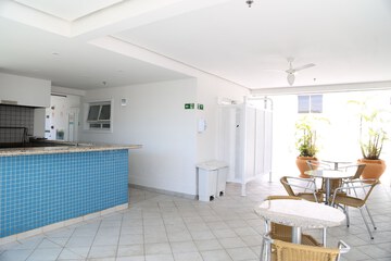 Poolside bar
