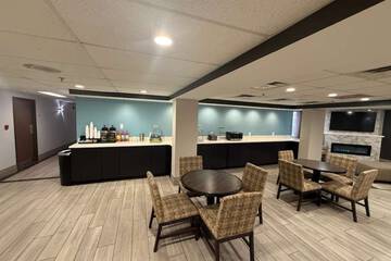 Quality Inn & Suites Detroit Metro Airport