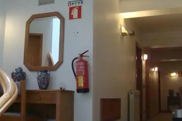 hotel_rooms