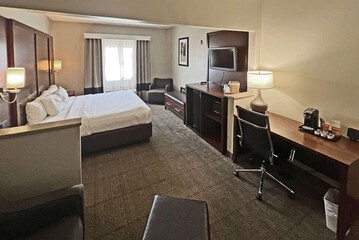 Comfort Suites Peoria Sports Complex