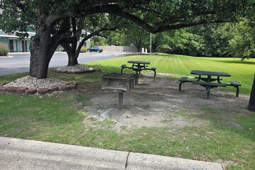 BBQ/picnic area