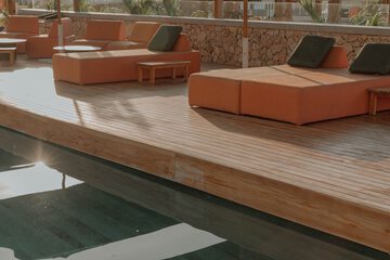 Rooftop pool