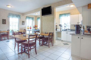 Breakfast area