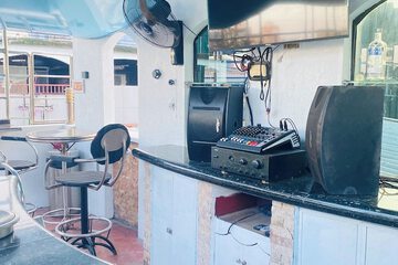 Poolside bar