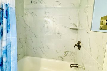 Room 33 of 39