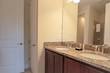 Bathroom sink