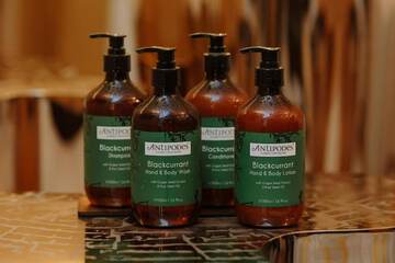 Bathroom amenities
