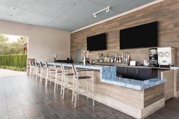 Poolside bar