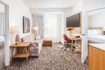 Suite room