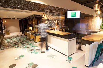 Check-in/check-out kiosk