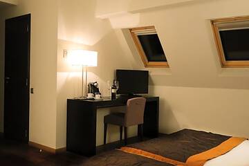 Photo 16