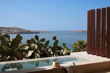 Private pool