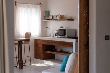 Private kitchenette