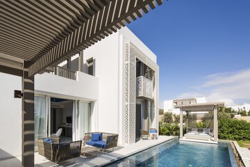 Private pool