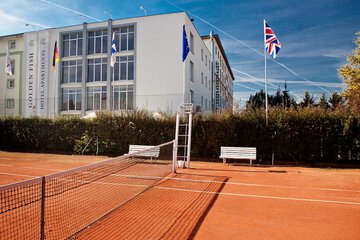 Tennis court