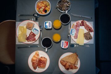 Breakfast meal
