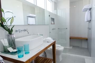 Bathroom shower