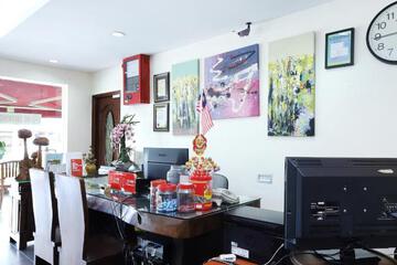 Photo 12