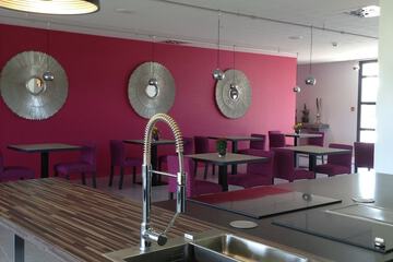 Breakfast area