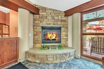 Hotel Interior 6 of 34