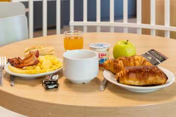 Breakfast buffet