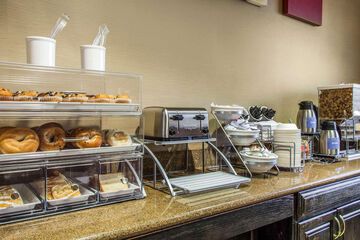 Breakfast/Coffee Service 16 of 18