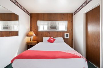 Room 113 of 212