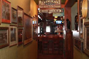 Check-in/check-out kiosk