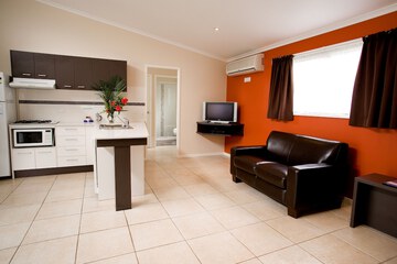 Deluxe Hibiscus Spa Villa