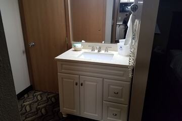 Bathroom sink