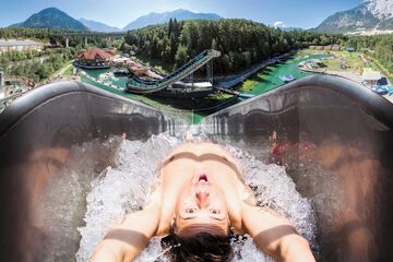 Exercise/lap pool