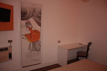 Room amenity
