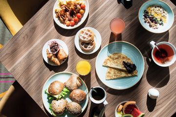 Breakfast meal