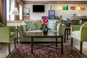 Hotel Interior 6 of 30