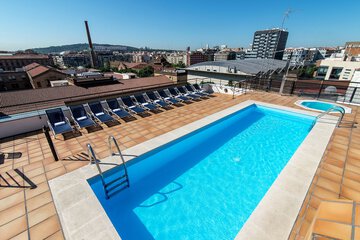 Rooftop pool