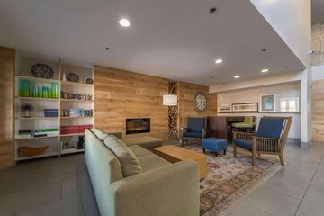 Hotel Interior 3 of 18