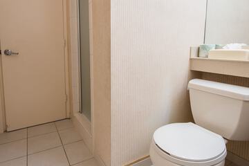 Room 14 of 25