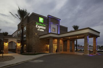 Holiday Inn Express & Suites Phoenix East Gilbert