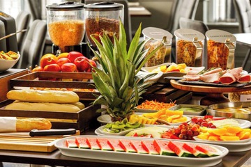 Breakfast meal