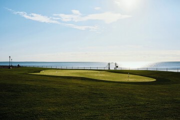 Mini-golf