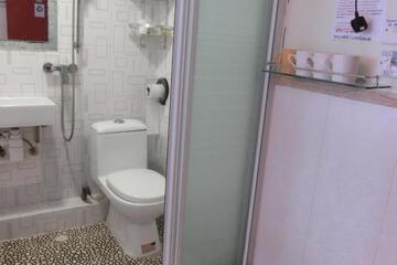 Photo 33