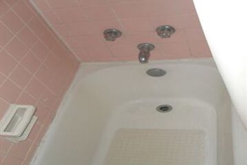 Deep Soaking Bathtub