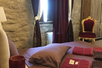 Room amenity
