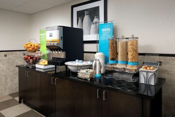 Breakfast/Coffee Service 33 of 36