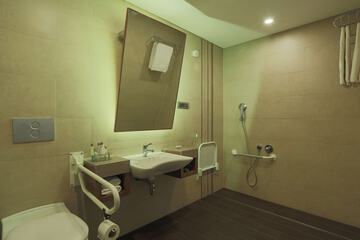 Bathroom shower